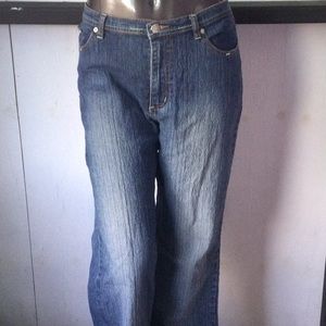 Sensual flair jeans